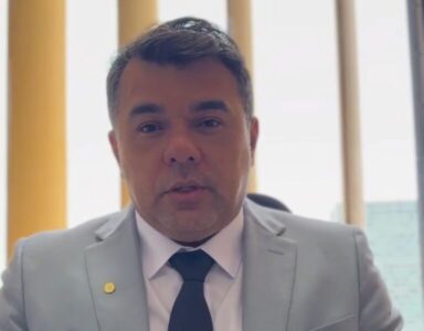 Ivan Júnior inicia mandato com entrega de 200 computadores para ONGs do Itaqui-Bacanga