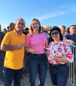 Aluízio Santos participa de entrega de peixes em Chapadinha ao lado da prefeita Belezinha e da deputada federal Detinha