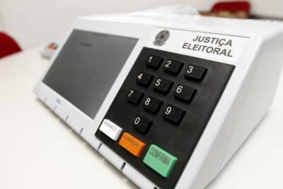 No terceiro dia de enquete ao cargo de governador do Maranhão para a eleição de 2026, Felipe Camarão venceria com 54%, seguido de Lahesio Bonfim com 20% e Edivaldo Holanda Júnior com 15%