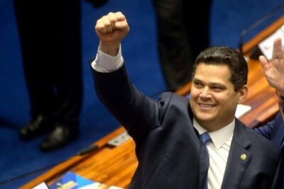 Davi Alcolumbre é eleito presidente do Senado com 73 votos e retorna ao comando da Casa