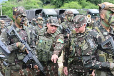 Visita do Comandante da 22ª brigada de Infantaria de Selva ao Batalhão Barão de Caxias
