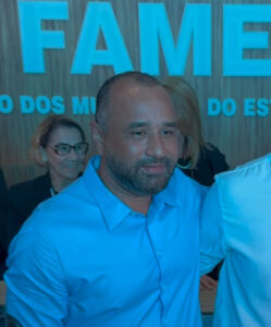 Roberto Costa é eleito presidente da FAMEM