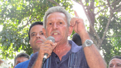 Prefeito Diringa esclarece caso de compra de caixões funerários em Tutoia