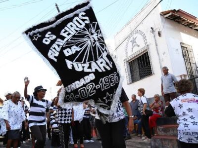 Grupo de samba Os Fuzileiros da Fuzarca ganha exposição em comemoração aos 88 anos no carnaval maranhense