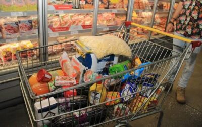 Cesta básica custa R$ 432 e está além do orçamento da maioria dos brasileiros
