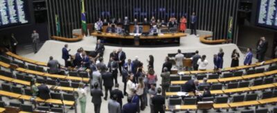 Congresso derruba veto e proíbe saída de presos em datas comemorativas