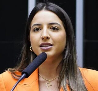 Amanda Gentil desmonta fake news propagada pelo vereador Daniel Barros
