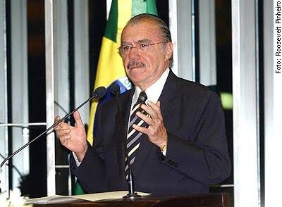 Sarney testa negativo para Covid-19 e apresenta melhora clínica, diz boletim médico
