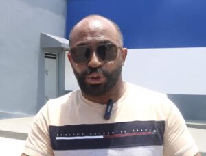 Peri-Mirim assina contrato de quase R$ 2 milhões para aluguel de veículos e população questiona prioridade da gestão