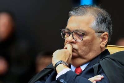 Flávio Dino oficializa decisão do STF sobre sobras eleitorais e sete deputados perdem mandato