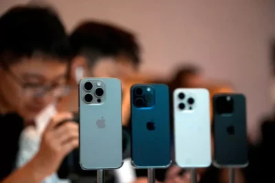 Apple enche 5 aviões com iPhones na Índia para escapar de tarifas de Trump
