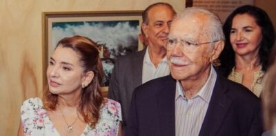 Ao lado de José Sarney, Iracema Vale visita o ‘Salão de Arte 30 Cores em Maio’