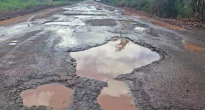 Moradores de São Benedito do Rio Preto, Urbano Santos e Belágua se arriscam em estrada esburacada