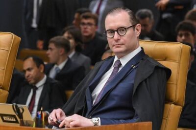 7X0: Ministro Zanin acompanha maioria no STF e fortalece reeleição da presidente Iracema Vale na Assembleia Legislativa do Maranhão (ALEMA)