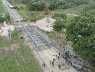 Iniciada montagem de ponte metálica provisória na BR 222