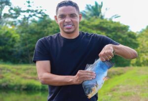 Prefeito Dr. Pedro Paulo, entrega peixes reforça compromisso da gestão com as famílias de Presidente Juscelino