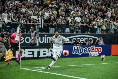 NEYMAR JOGA MAL, PERDE CLÁSSICO E CULPA A BOLA: “É MUITO RUIM!”