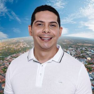 Paulo Marinho Jr. cobra investimentos da prefeitura para aeroporto em Caxias