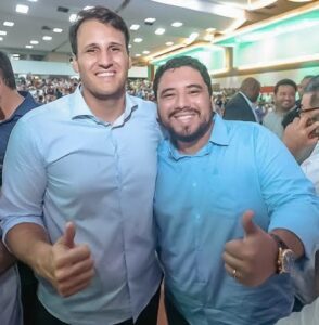 Vinicius Vale é aprovado por quase 80% em Barreirinhas e pesquisa destaca força de Orleans Brandão no cenário estadual