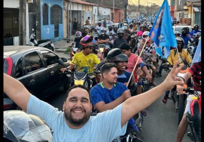 Itaan Costa Leite participa de motociata com apoiadores em São Luís
