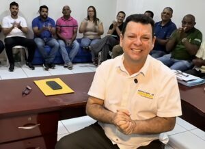 Deyvison do Posto antecipa salário dos servidores pelo quinto mês consecutivo
