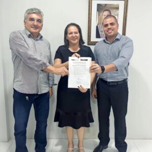 Prefeita Luciana Leocádio avança na regularização fundiária em Buriti Bravo