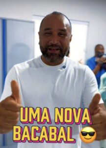 Roberto Costa assegura reajuste de 7% aos professores de Bacabal