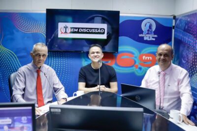 ‘Em Discussão’