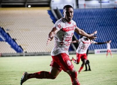 Imperatriz surpreende Sampaio no Castelão e vai à final do Maranhense