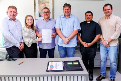 Iracema Vale participa de assinatura do ‘Mutirão Rua Nova’