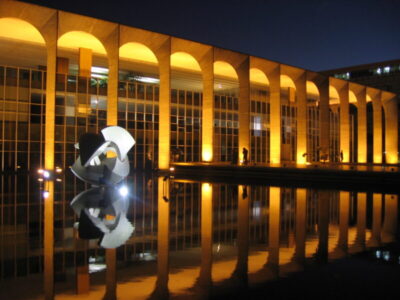 Itamaraty rebate Estados Unidos por críticas a decisões do STF