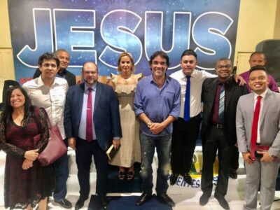 Lobão Filho participa de motocada e culto em Colinas