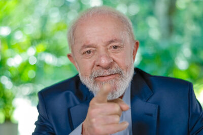 Um país ladeira abaixo!!! Com Lula, Brasil alcança pior posição em Índice de Percepção da Corrupção