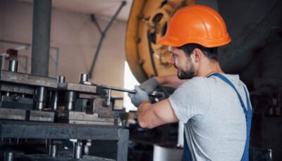 Brasil criou 137,3 mil postos formais de trabalho em janeiro
