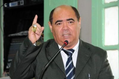 Astro de Ogum fracassa e comparece na sessão que cassou vereador