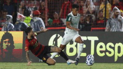 Em dia com cinco times paulistas em campo, Palmeiras é o único a vencer