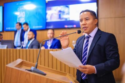 Requerimento de Penha que convoca secretário da SMTT é aprovado