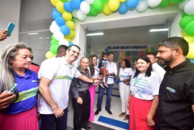 Prefeito entrega duas creches em tempo integral, para atender a mais de 300 crianças, no São Raimundo e Recanto Verde