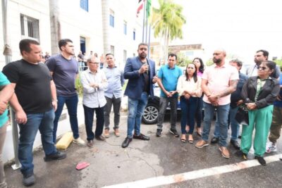 Paulo Victor entrega veículos e anuncia ações em benefício dos servidores da CMSL