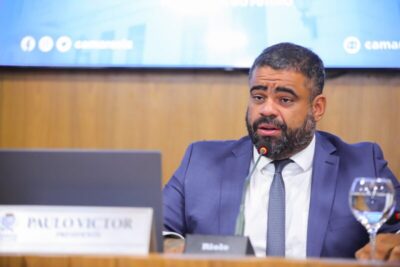 Presidente da Câmara Paulo Victor promulga 9 leis