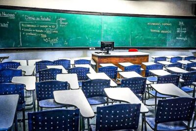 Procon orienta sobre compra de material escolar matrículas e mensalidades