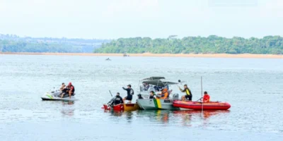 Buscas por desaparecidos são suspensas no rio Tocantins; há risco de novos desabamentos