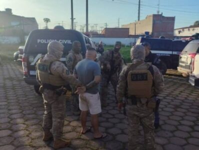 Policial aposentada presa com quadrilha que assaltou transportadora de valores