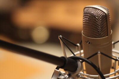 Quatro empresas recebem outorgas para levar rádio a dez cidades do Maranhão