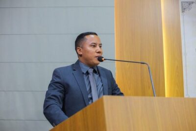 Raimundo Penha destaca Mutirão de Ostomia em sessão da Câmara