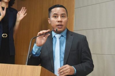 Raimundo Penha critica a gestão da educação de São Luís