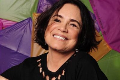Regina Duarte retorna à Globo após ser dispensada em 2020