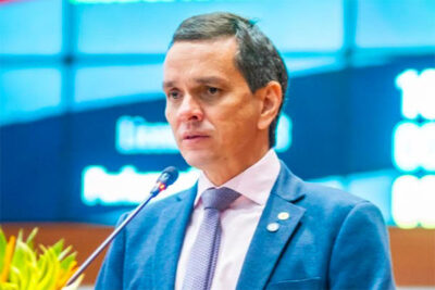 Ricardo Arruda alerta sobre prazos de obras inacabadas na educação