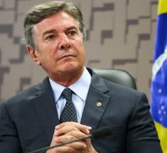 Collor contradiz advogados e afirma não ter doenças nem tomar remédios