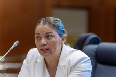 “Mais cedo ou mais tarde, o disfarce cai”, diz Mical em indireta